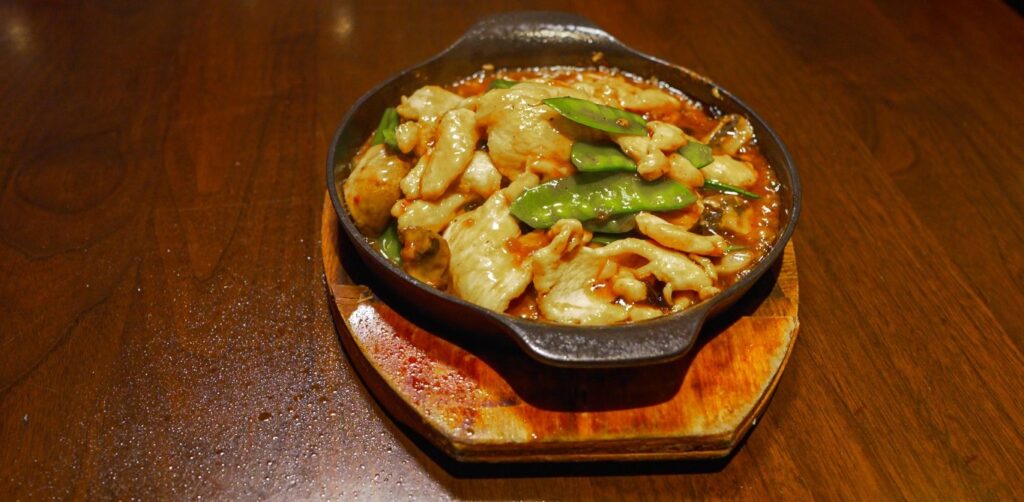 Sizzling Black bean chicken